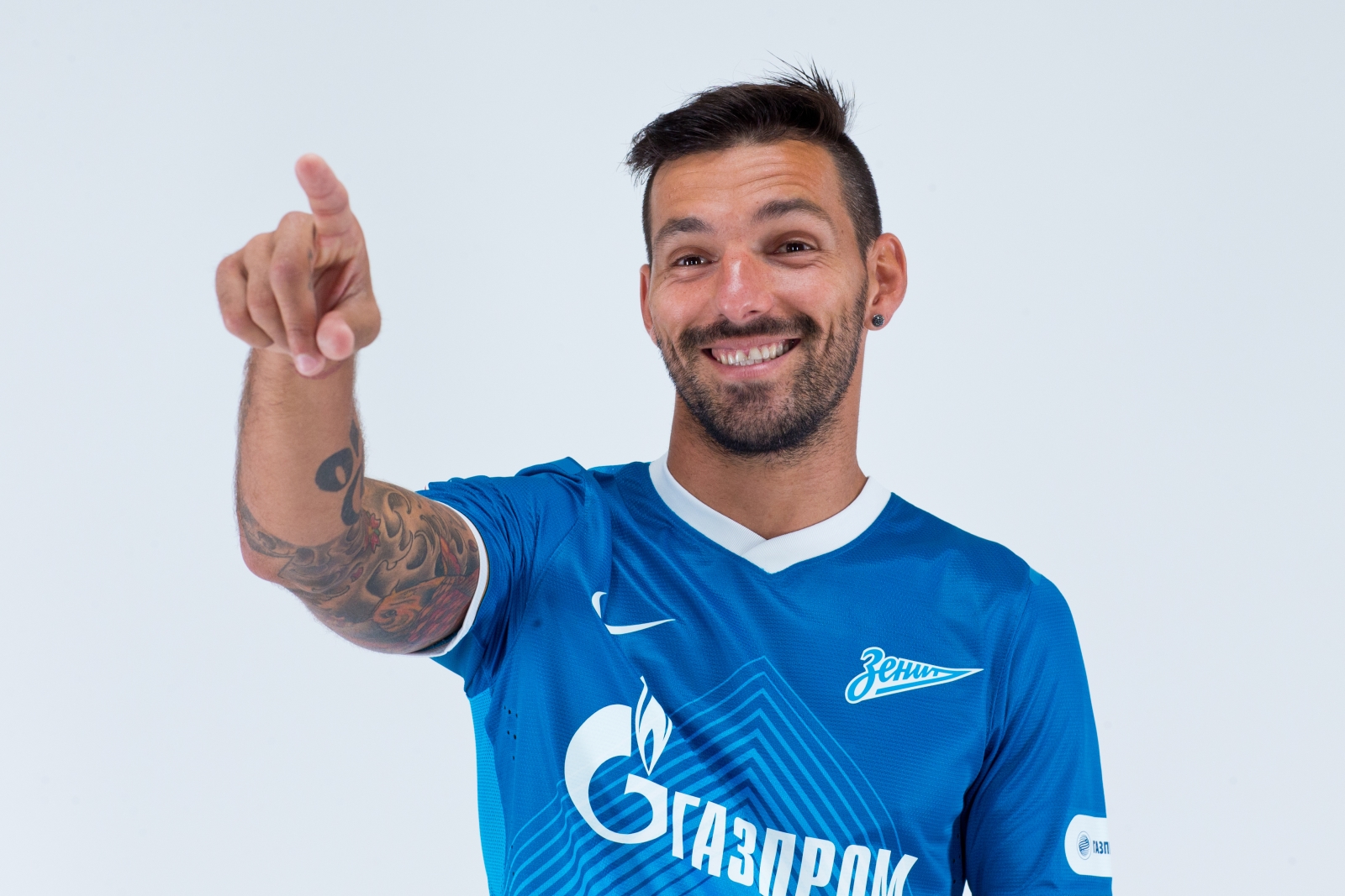 Фотосессия футболиста основного состава ФК «Зенит» сезона  2013/2014