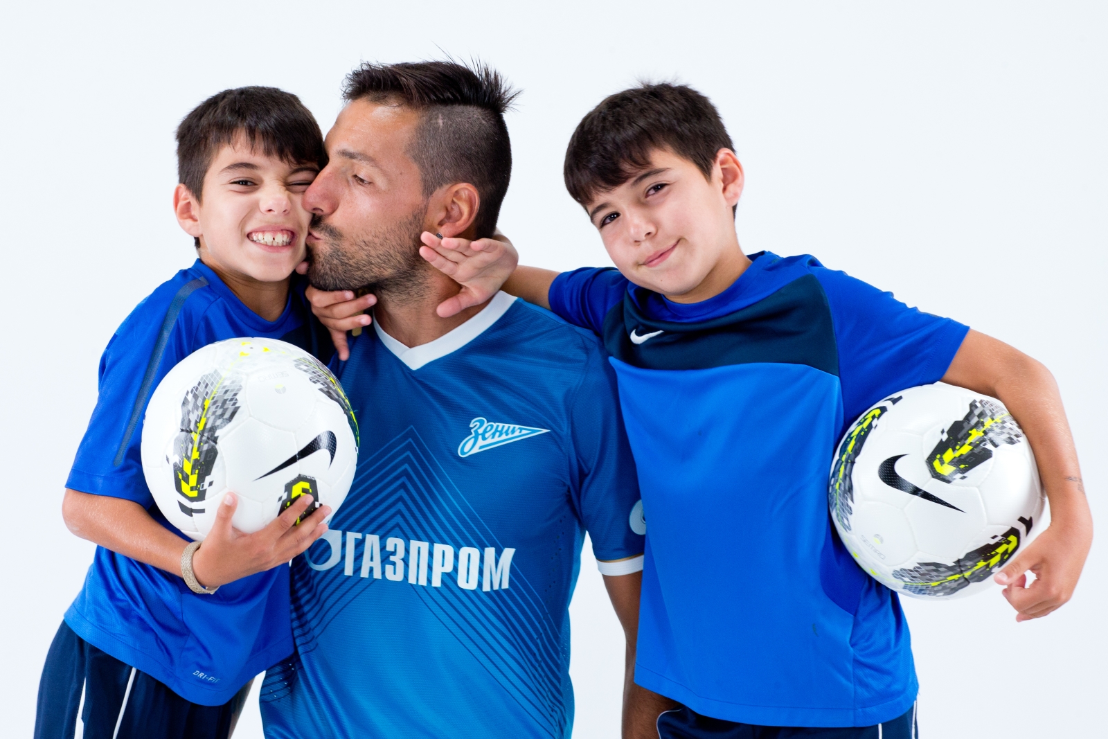 Фотосессия футболиста основного состава ФК «Зенит» сезона  2013/2014