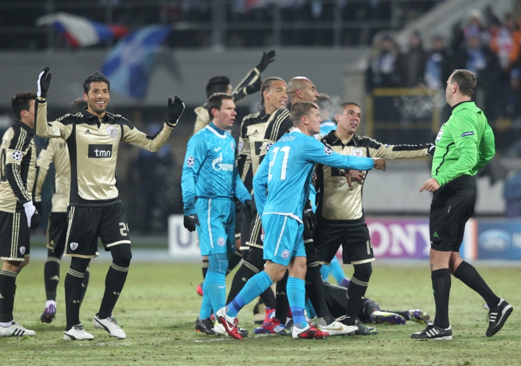 Лиги чемпионов УЕФА 2011/2012, Зенит—Бенфика