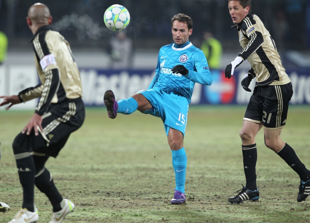 Лиги чемпионов УЕФА 2011/2012, Зенит—Бенфика