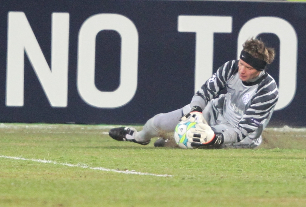 Лиги чемпионов УЕФА 2011/2012, Зенит—Бенфика