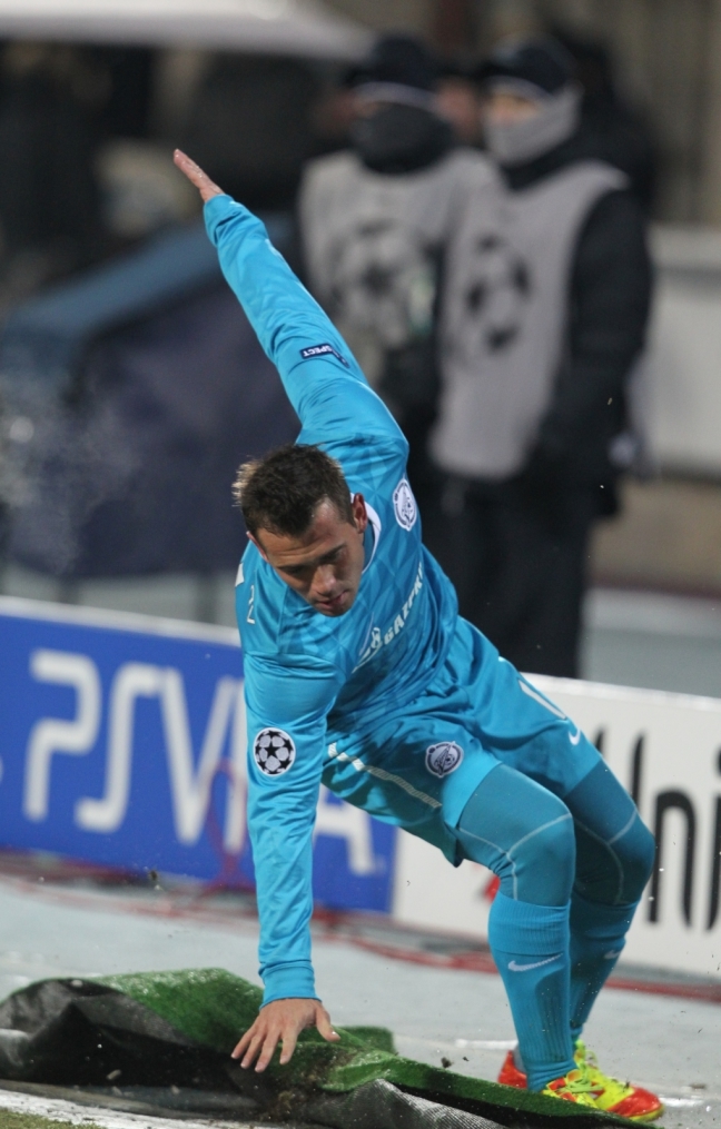 Лиги чемпионов УЕФА 2011/2012, Зенит—Бенфика