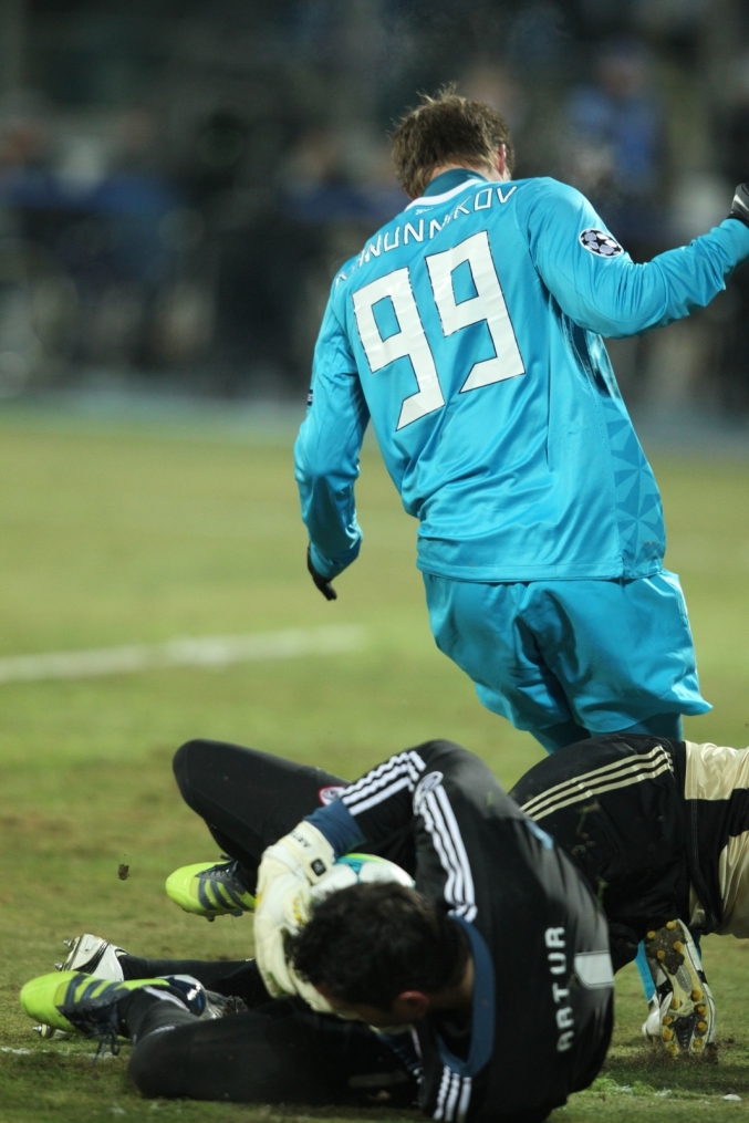 Лиги чемпионов УЕФА 2011/2012, Зенит—Бенфика