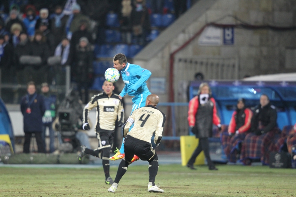 Лиги чемпионов УЕФА 2011/2012, Зенит—Бенфика