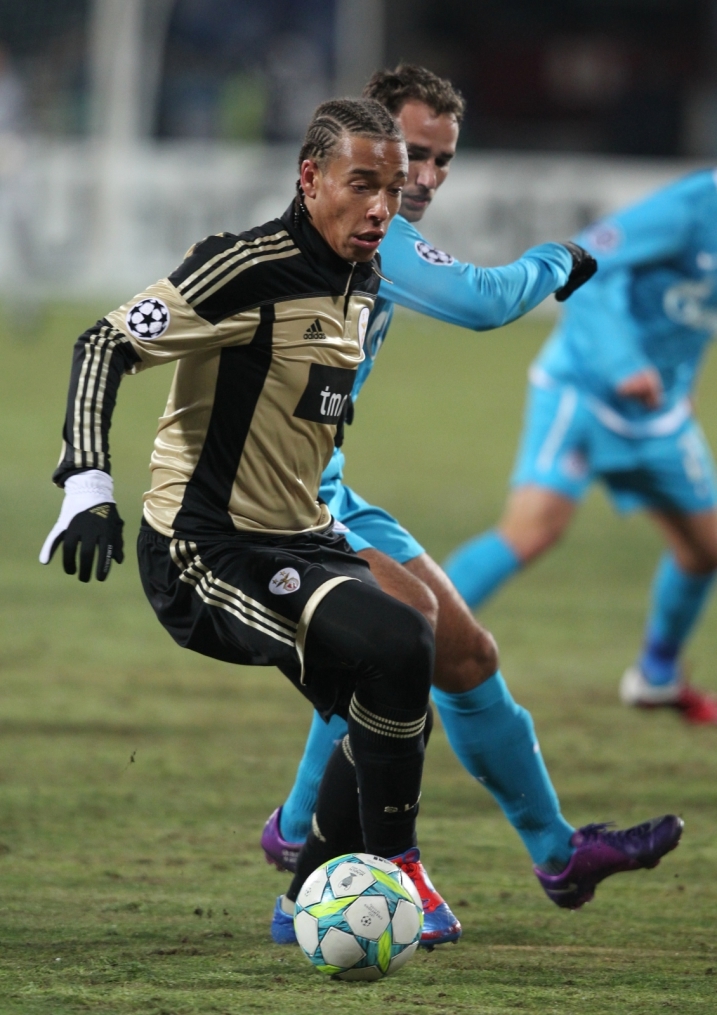 Лиги чемпионов УЕФА 2011/2012, Зенит—Бенфика