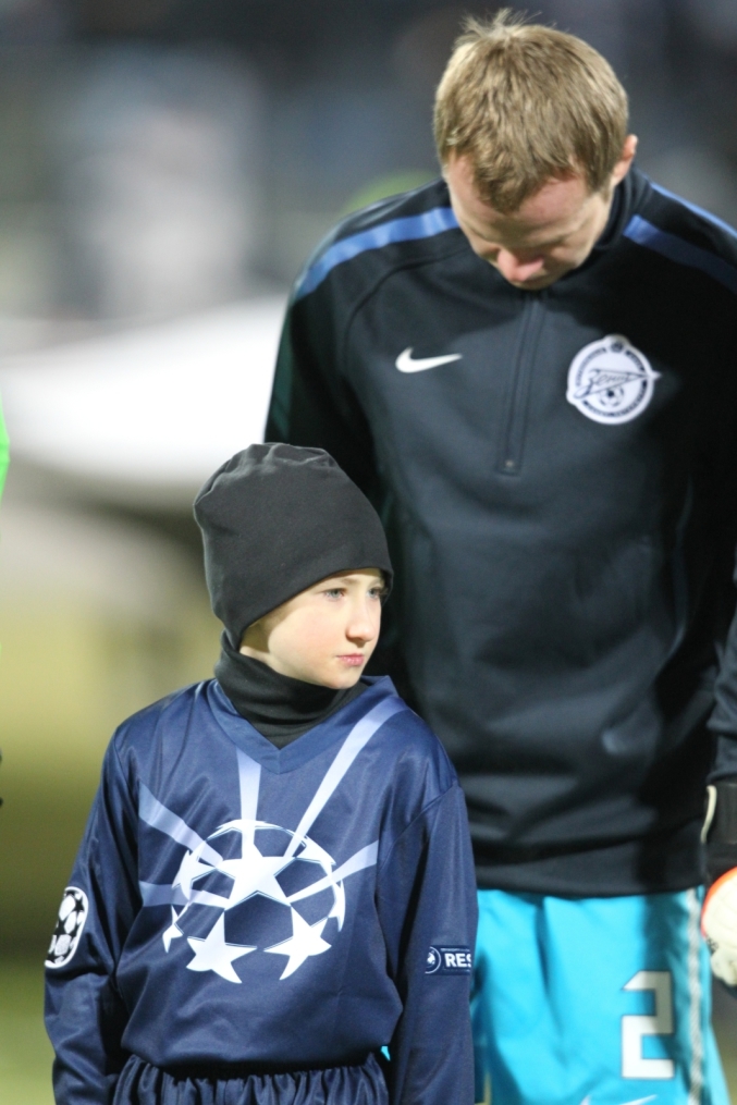 Лиги чемпионов УЕФА 2011/2012, Зенит—Бенфика