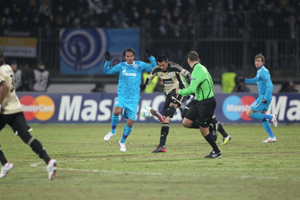 Лиги чемпионов УЕФА 2011/2012, Зенит—Бенфика