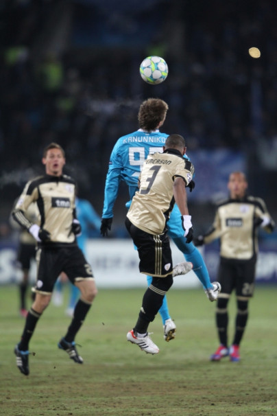 Лиги чемпионов УЕФА 2011/2012, Зенит—Бенфика