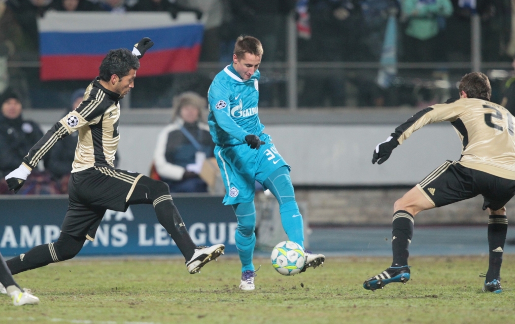 Лиги чемпионов УЕФА 2011/2012, Зенит—Бенфика