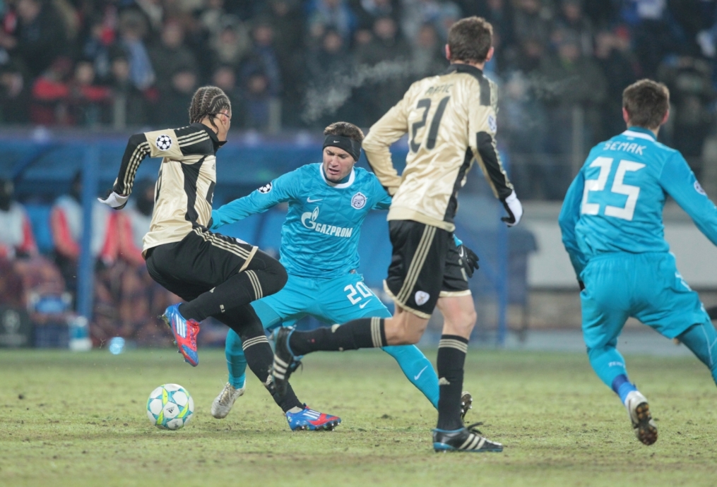 Лиги чемпионов УЕФА 2011/2012, Зенит—Бенфика