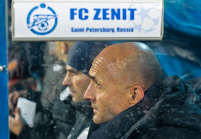 Лиги чемпионов УЕФА 2011/2012, Зенит—Бенфика