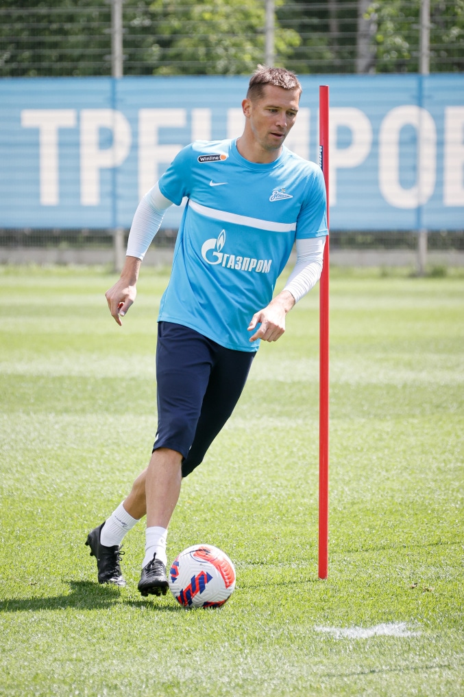 Первая тренировка основного состава «Зенита» после отпуска