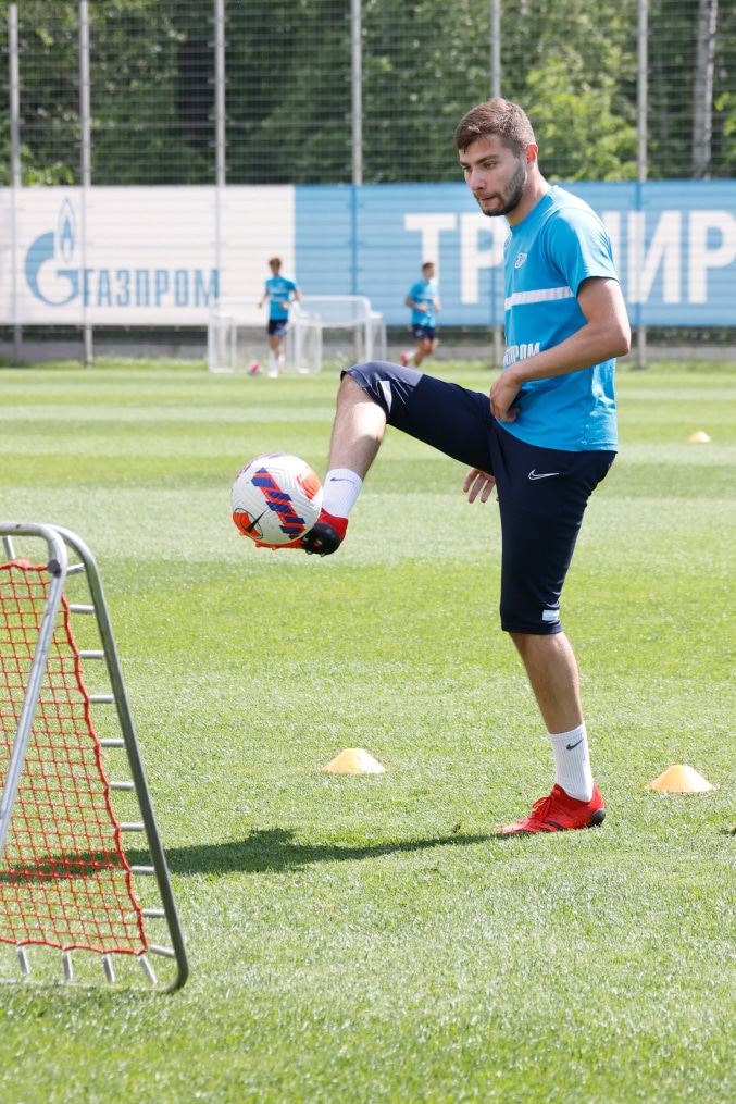 Первая тренировка основного состава «Зенита» после отпуска