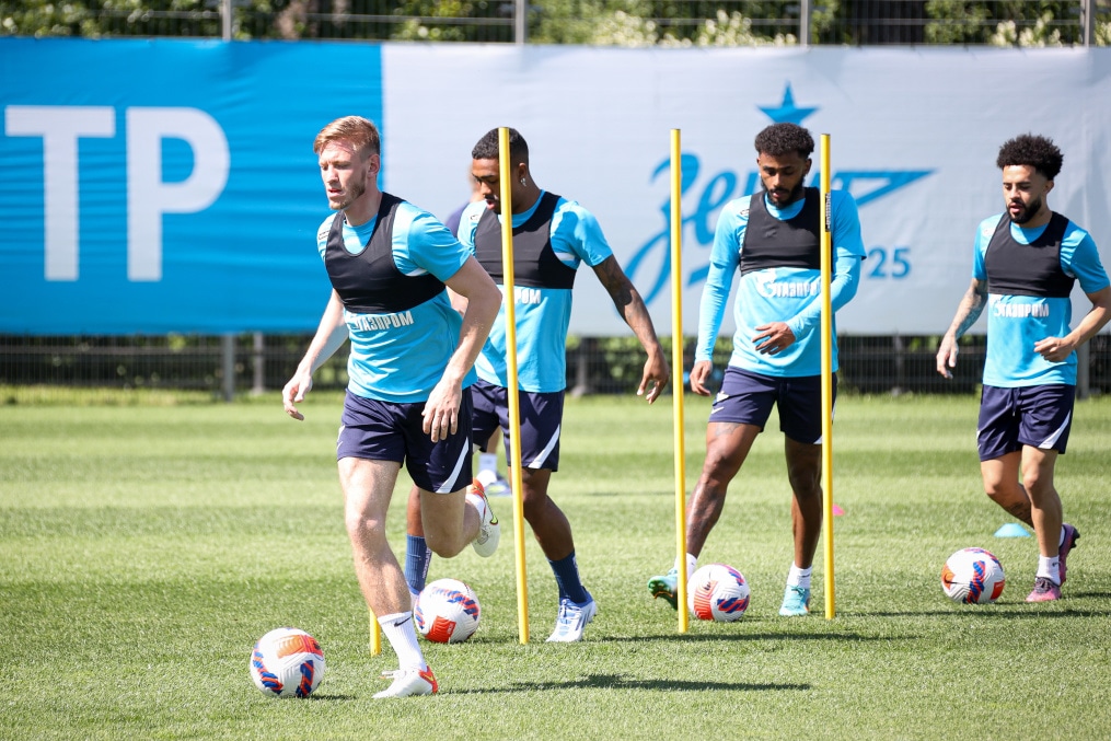 «Газпром» — тренировочные сборы в Петербурге: 23 июня, утренняя тренировка