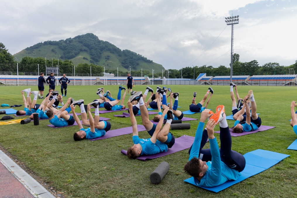 «Газпром» — тренировочные сборы «Зенита»-м в Ставропольском крае: 25 июня, вечерняя тренировка