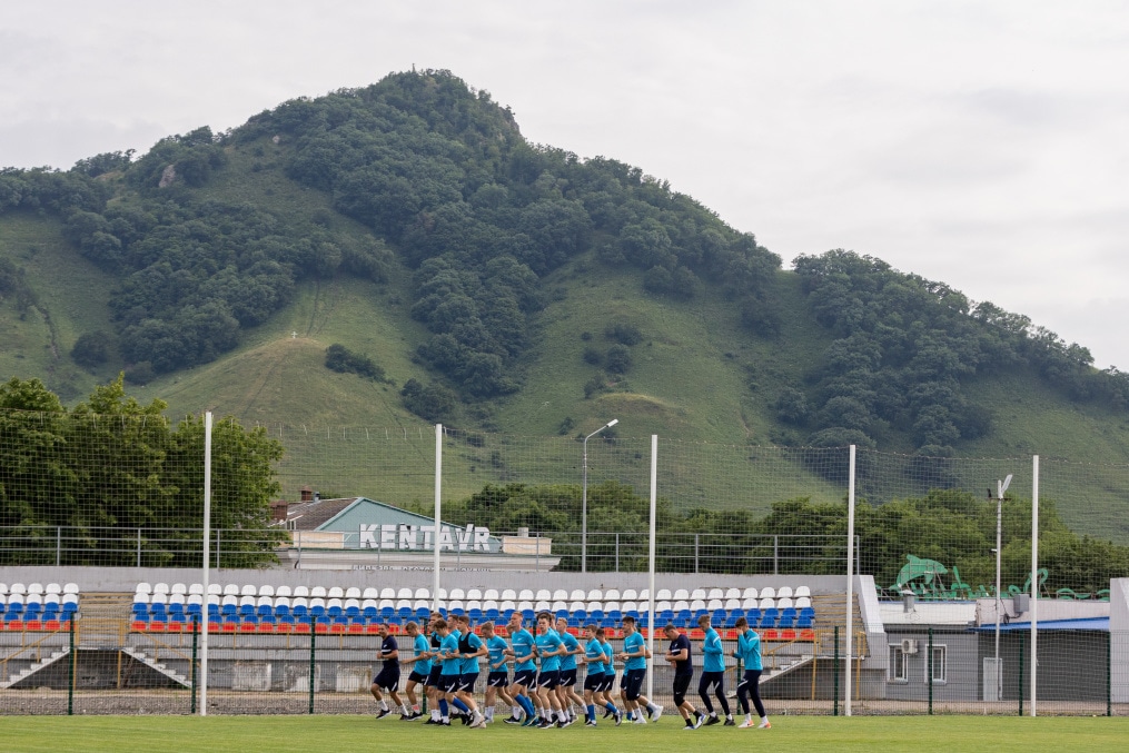 «Газпром» — тренировочные сборы «Зенита»-м в Ставропольском крае: 25 июня, вечерняя тренировка