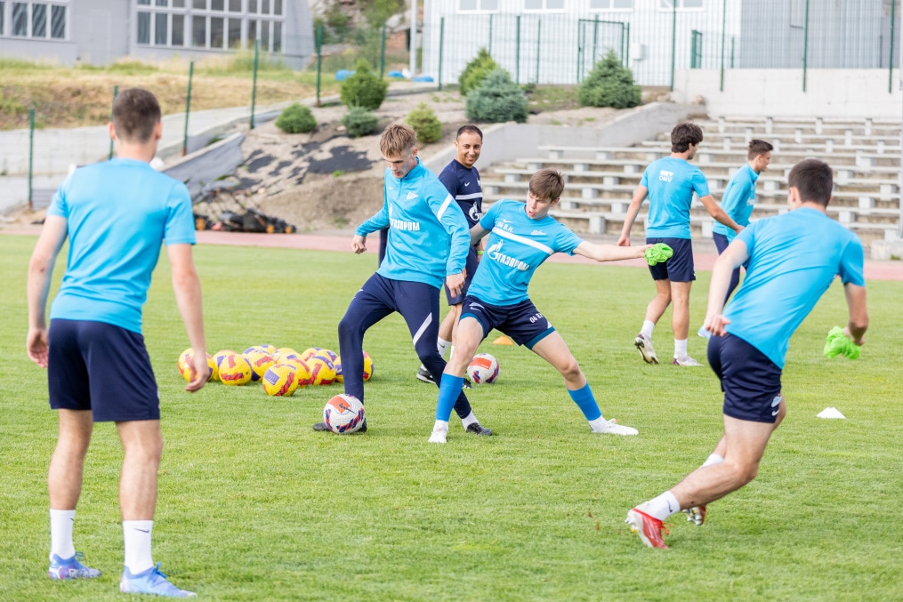 «Газпром» — тренировочные сборы «Зенита»-м в Ставропольском крае: 25 июня, вечерняя тренировка
