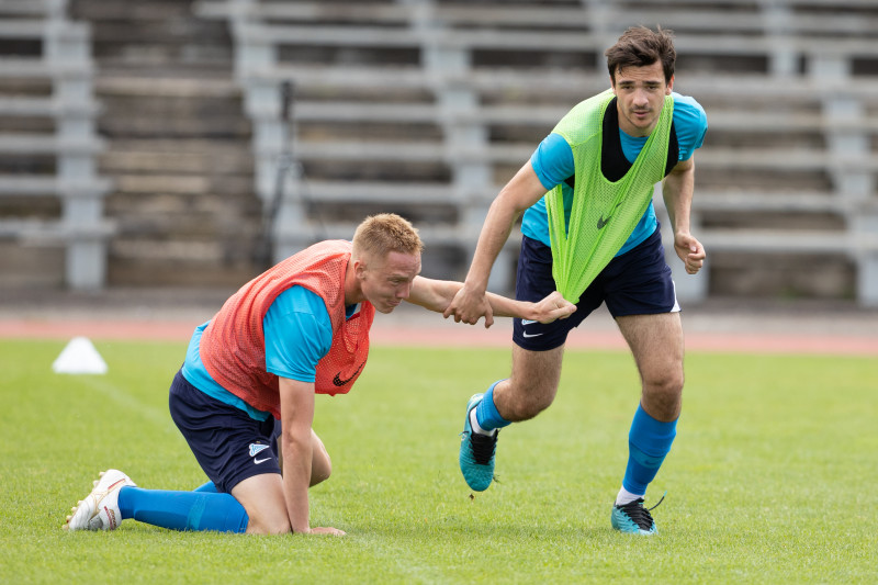 «Газпром» — тренировочные сборы «Зенита»-м в Ставропольском крае: 27 июня, утренняя тренировка