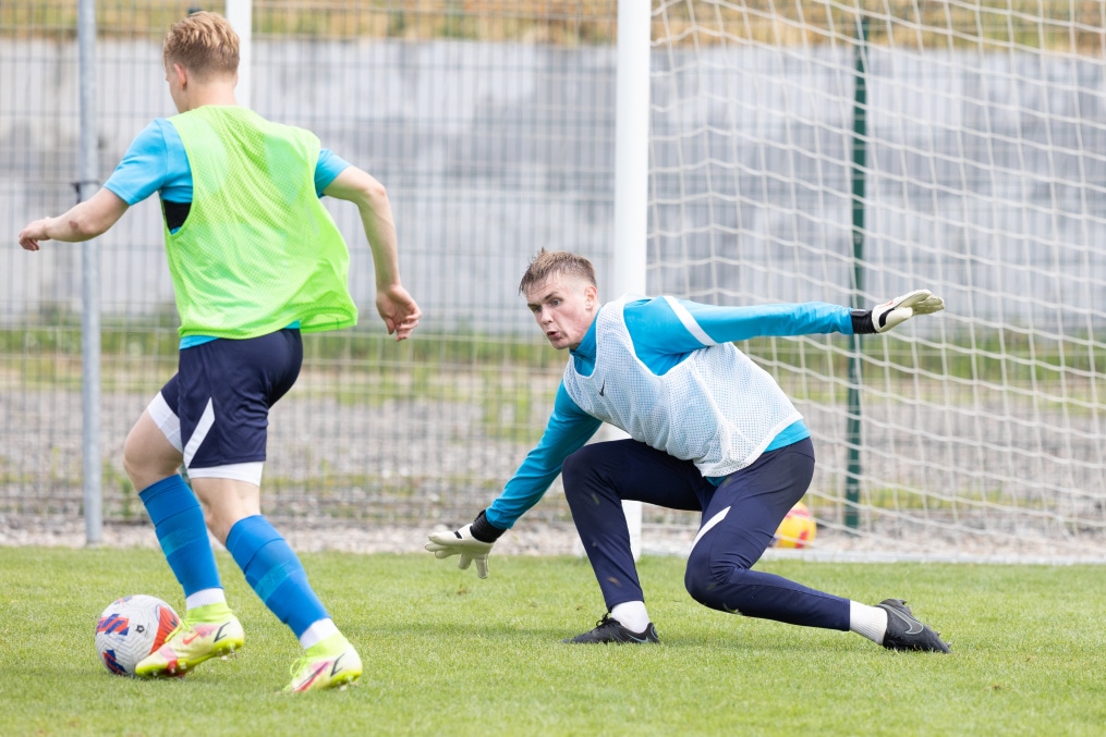 «Газпром» — тренировочные сборы «Зенита»-м в Ставропольском крае: 27 июня, утренняя тренировка