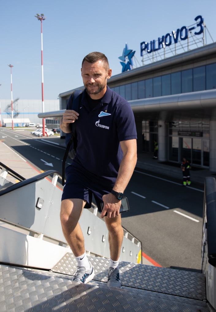 «Зенит» в «Пулково» перед вылетом на матч c ЦСКА