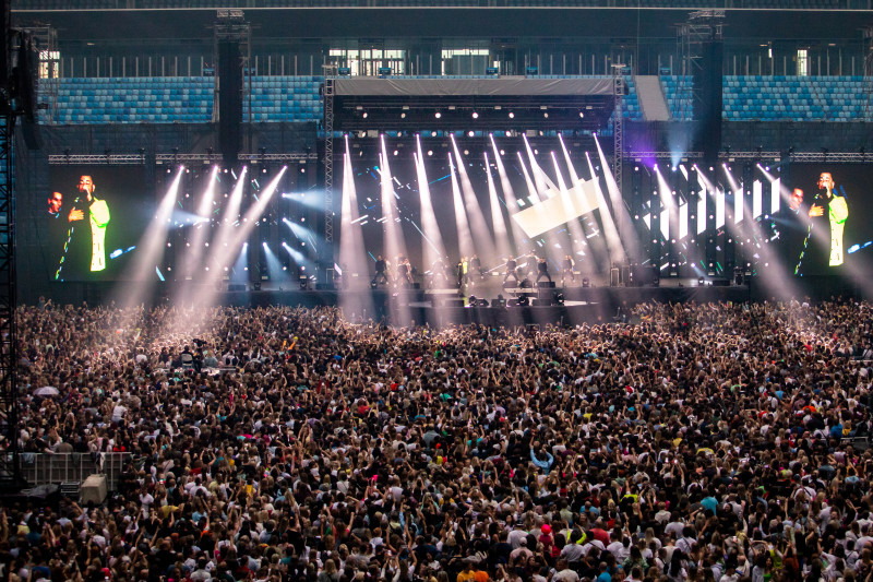 На «Газпром Арене» концерт российской поп-группы «Руки Вверх»