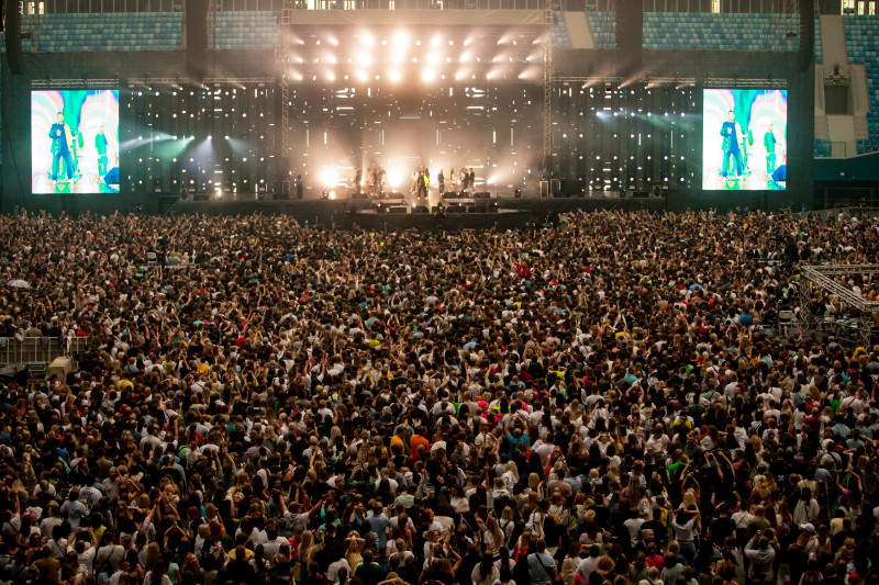 На «Газпром Арене» концерт российской поп-группы «Руки Вверх»