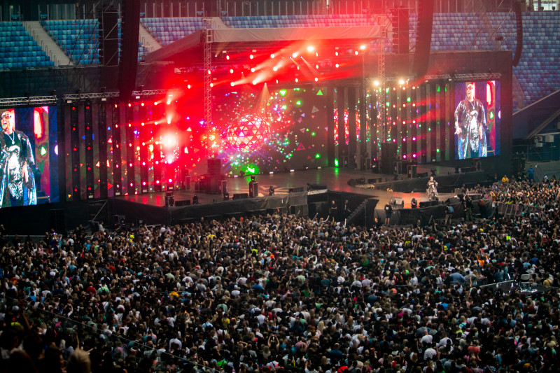 На «Газпром Арене» концерт российской поп-группы «Руки Вверх»