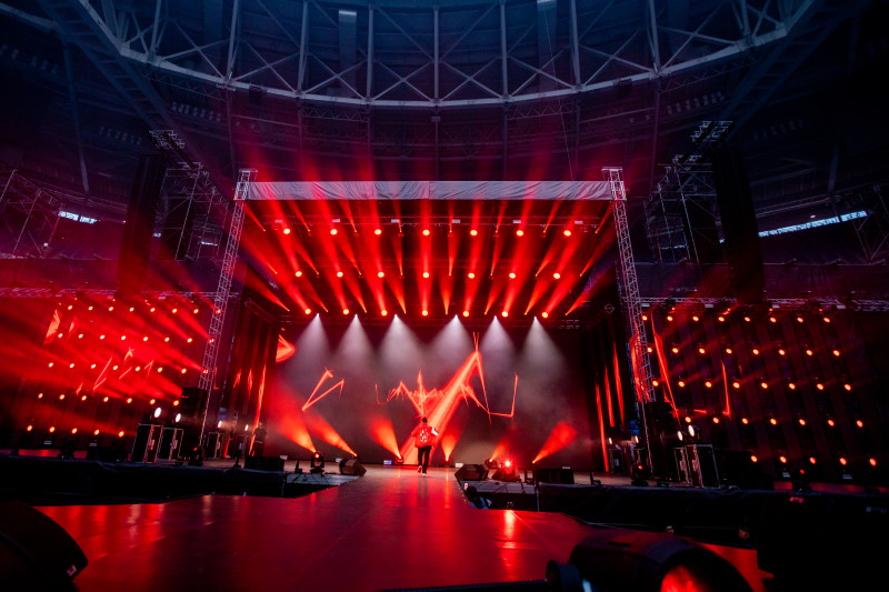 На «Газпром Арене» концерт российской поп-группы «Руки Вверх»