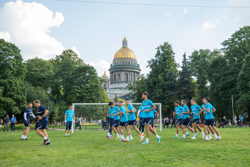 Открытая тренировка «Зенита» в Александровском саду