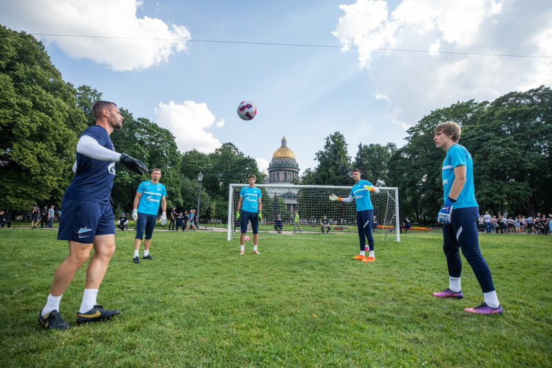 Открытая тренировка «Зенита» в Александровском саду