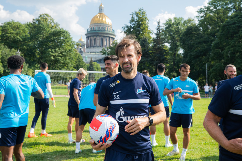 Открытая тренировка «Зенита» в Александровском саду