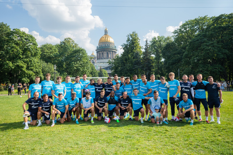 Открытая тренировка «Зенита» в Александровском саду