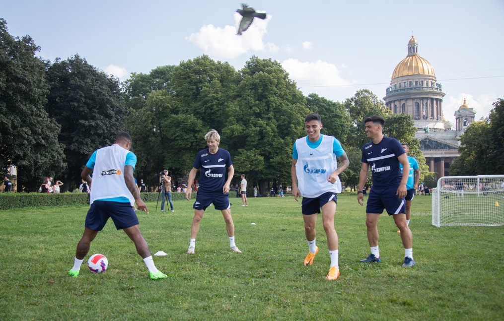 Открытая тренировка «Зенита» в Александровском саду