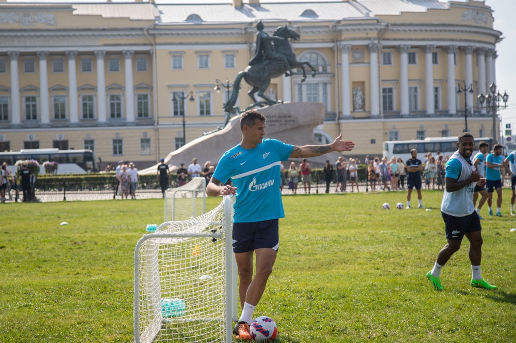 Открытая тренировка «Зенита» в Александровском саду