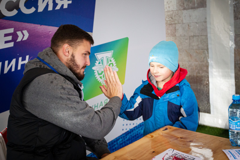 Автограф-сессия Алексея Гасилина