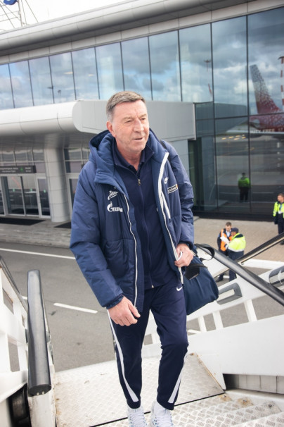 «Зенит» в «Пулково» перед вылетом на матч с  «Динамо»