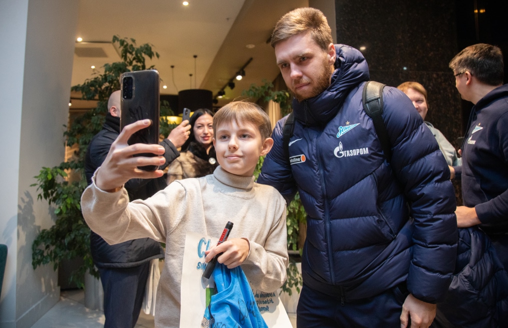 Команда «Зенит» прибыла в Воронеж на матч с «Факелом»