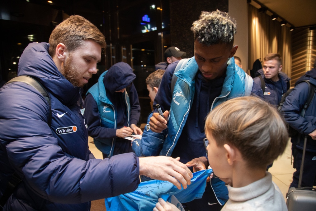 Команда «Зенит» прибыла в Воронеж на матч с «Факелом»