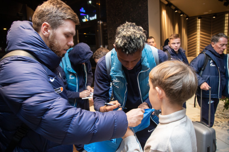 Команда «Зенит» прибыла в Воронеж на матч с «Факелом»