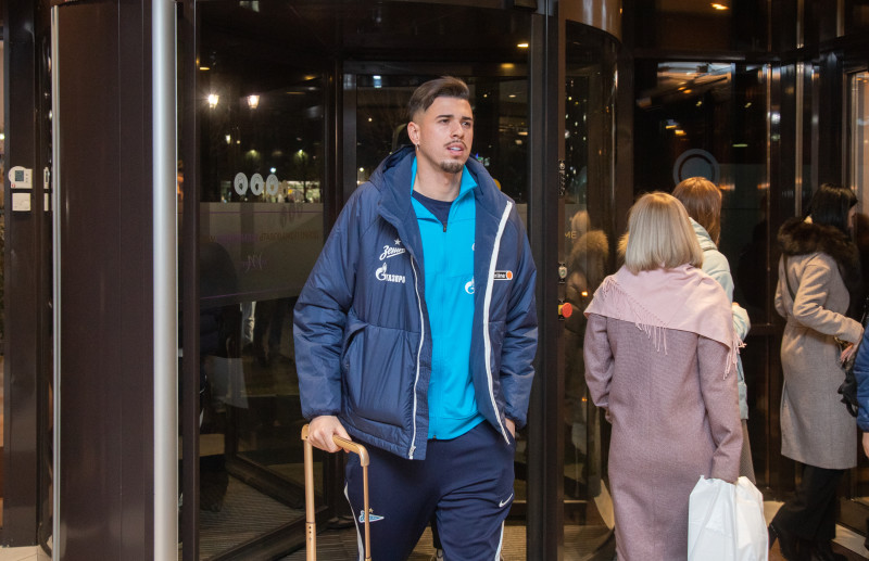 Команда «Зенит» прибыла в Воронеж на матч с «Факелом»