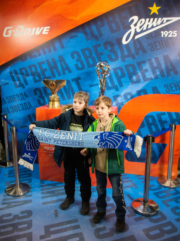 «Вечер Сербии»: фан-променад перед матчем «Зенит» — «Црвена Звезда»