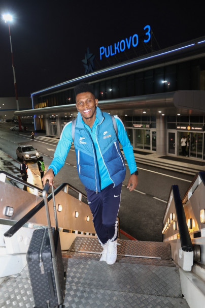 Команда «Зенит» отправилась на первые зимние сборы в Катар