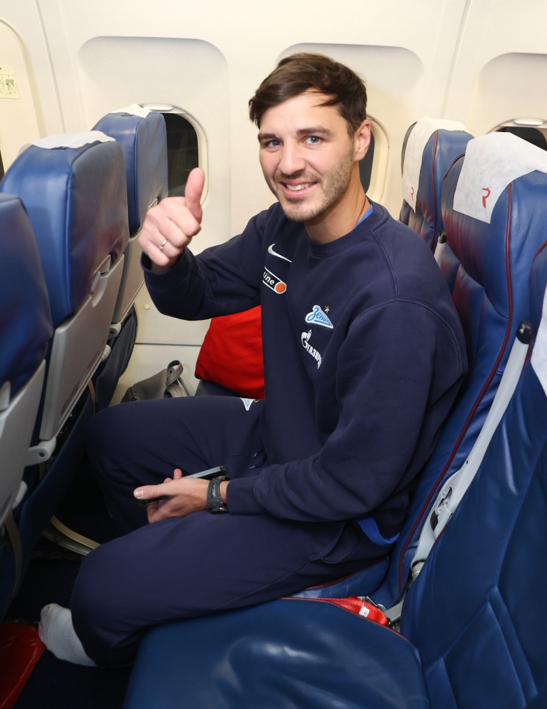 Команда «Зенит» отправилась на первые зимние сборы в Катар