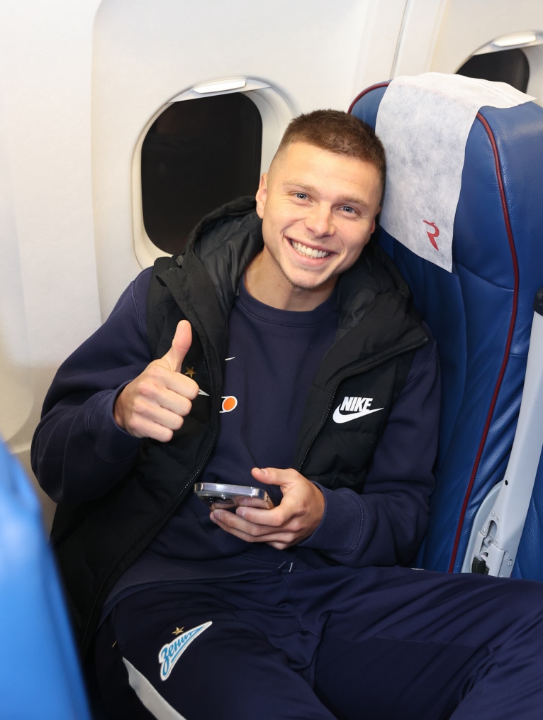 Команда «Зенит» отправилась на первые зимние сборы в Катар