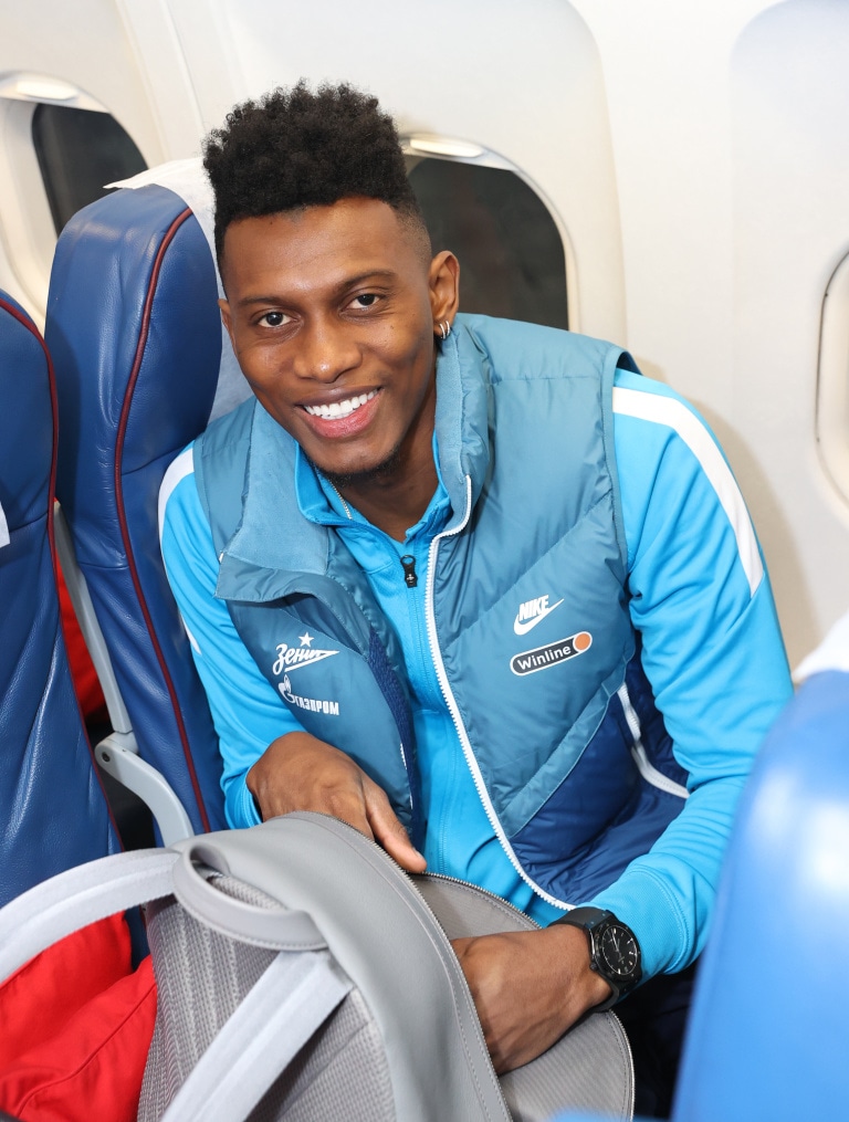 Команда «Зенит» отправилась на первые зимние сборы в Катар