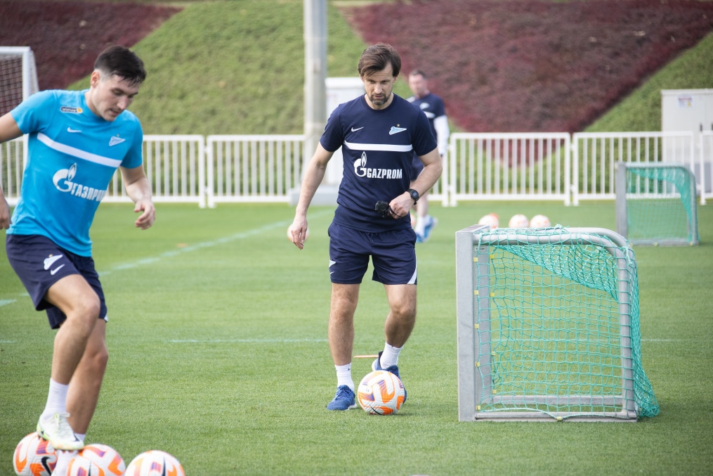 «Газпром»-тренировочные сборы в Катаре: 16 января, утренняя тренировка