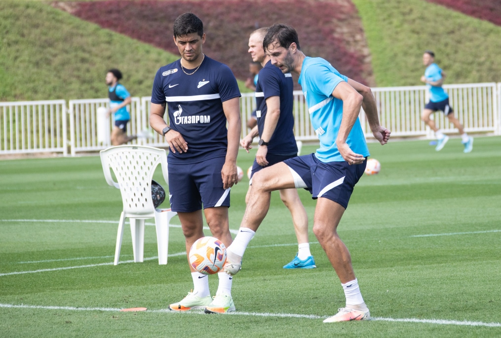 «Газпром»-тренировочные сборы в Катаре: 16 января, утренняя тренировка