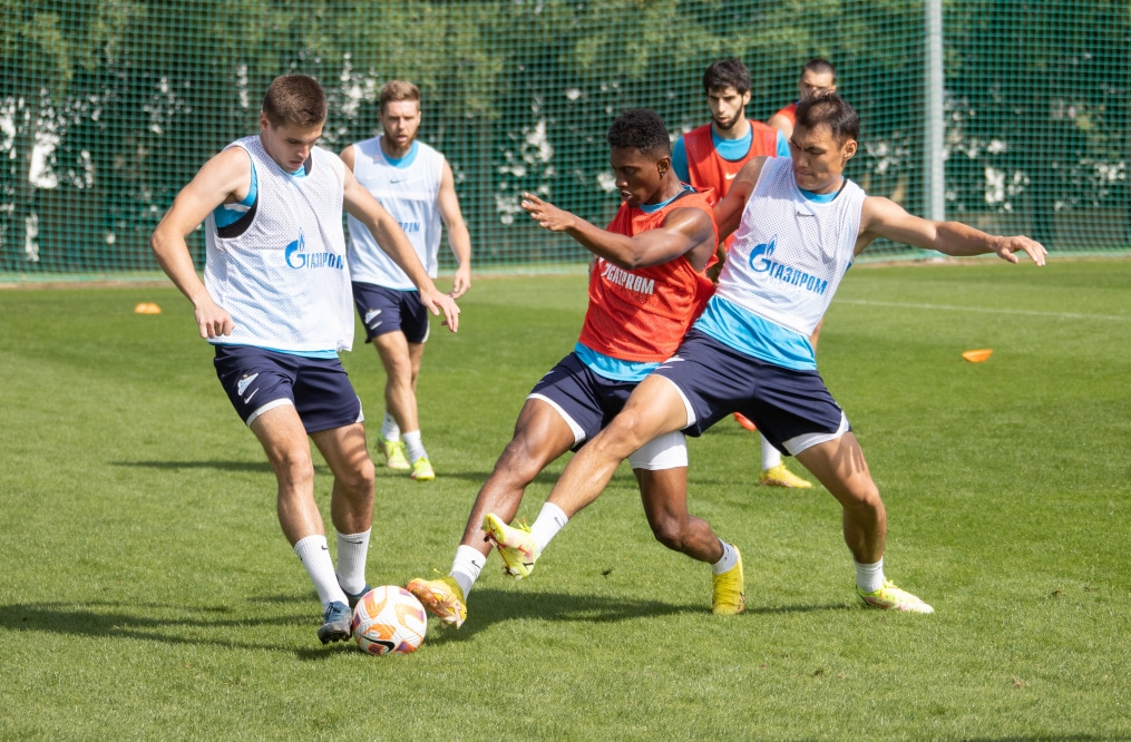 «Газпром» — тренировочные сборы в Дубае, 3 февраля: утренняя тренировка