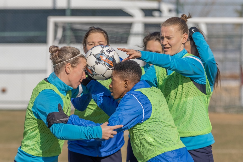 «Газпром»-тренировочные сборы женской  команды «Зенит» в Турции: 9 февраля, утренняя тренировка