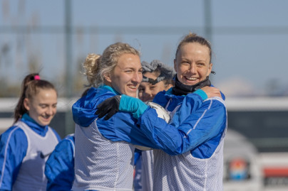 «Газпром»-тренировочные сборы женской  команды «Зенит» в Турции: 9 февраля, утренняя тренировка